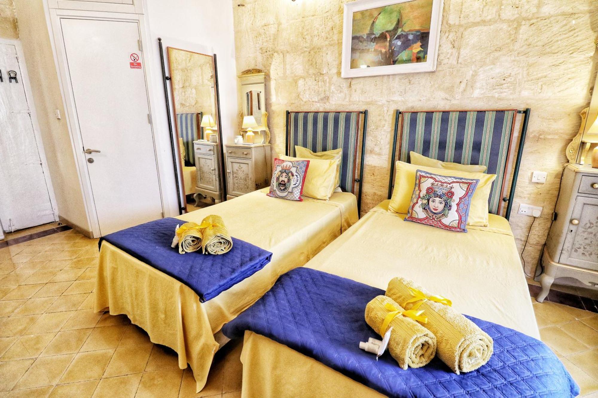 The Knight - Heritage & Art Home At Birgu Square Dış mekan fotoğraf